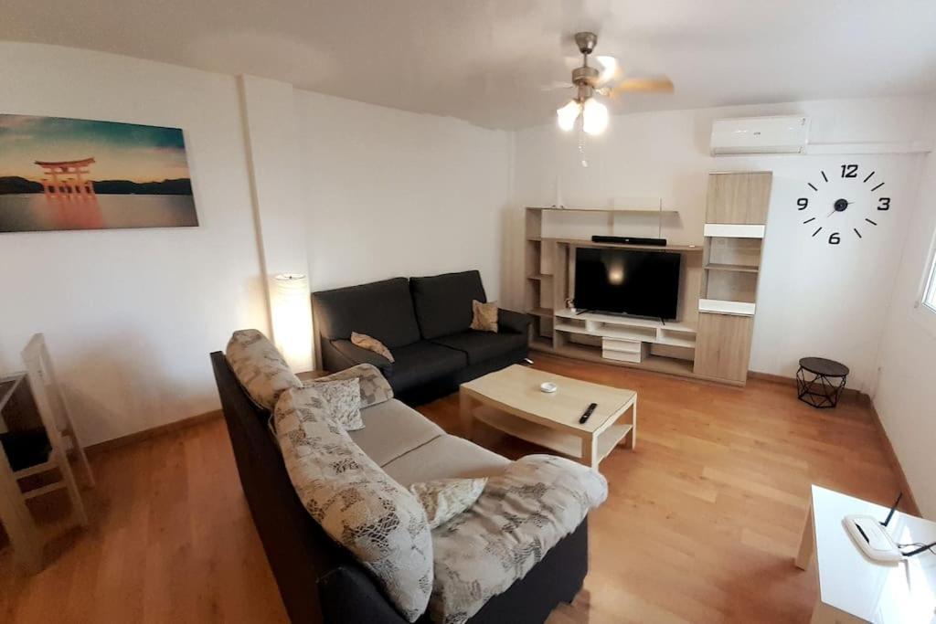 La Línea de la Concepción 3F, Aire Acondic, 80M2, 2 Dormitorios, 4 Huespedes, Wifi Gratis מראה חיצוני תמונה